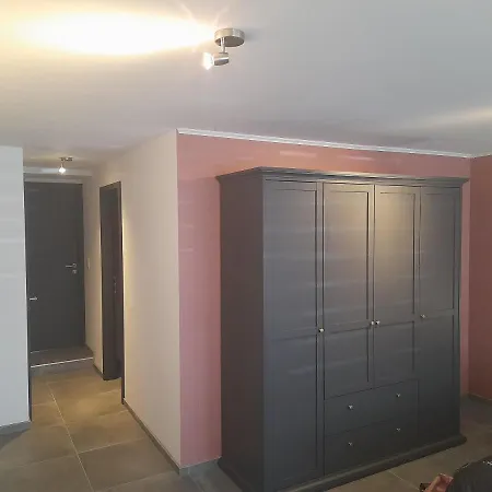 Chez Francis Bed and Breakfast 3*